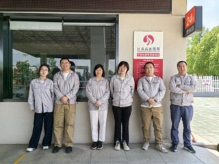 1750682805680112.jpeg 9d2d50a9c4bb65703092abd8d672a04f小.jpeg